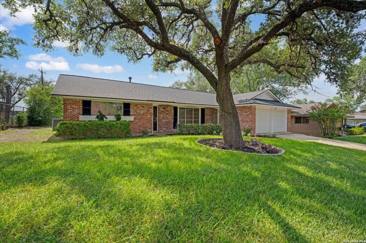 2925 Wacos Dr, San Antonio, TX 78238 Main Photo