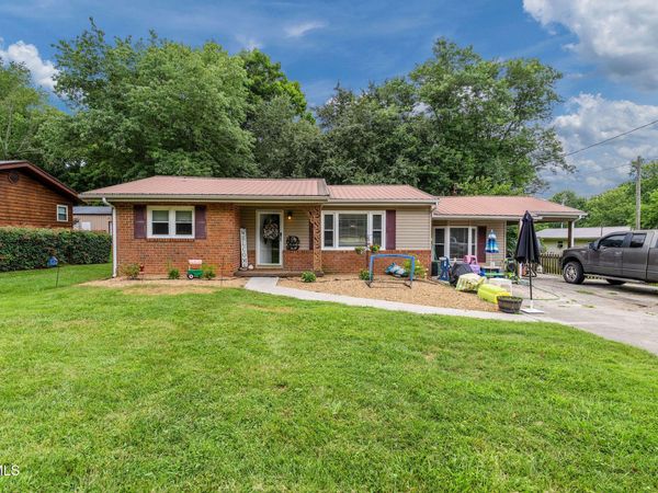 126 Dennison Drive, Whitesburg, TN 37891