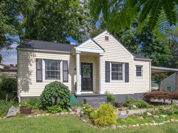 1321 Holly Court, Bristol, TN 37620