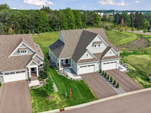 87 Spring Farm Road, North Oaks, MN 55127