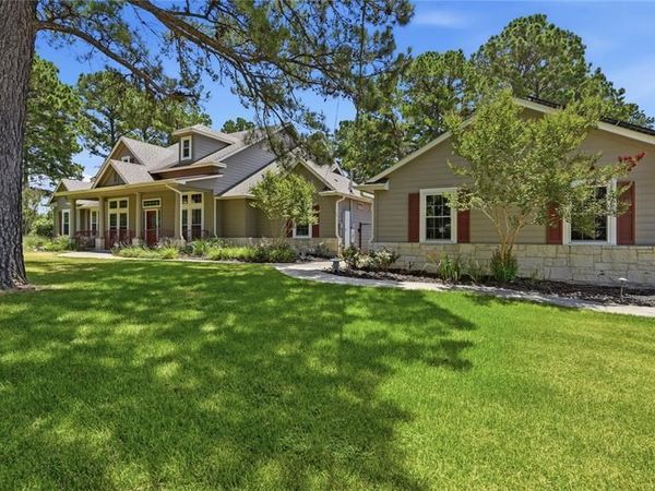 379 Matthew CV, Bastrop, TX 78602