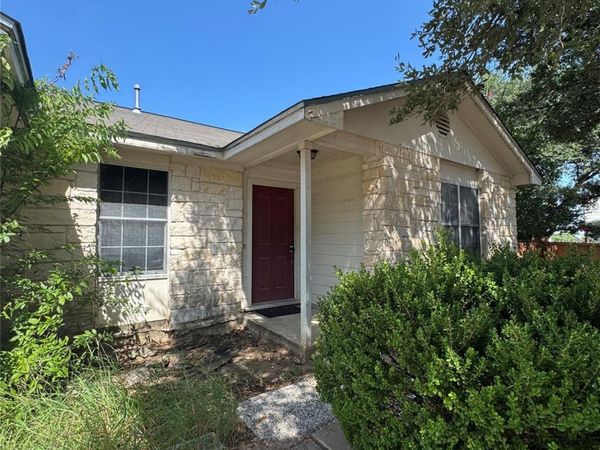 11732 Maybach DR, Del Valle, TX 78617