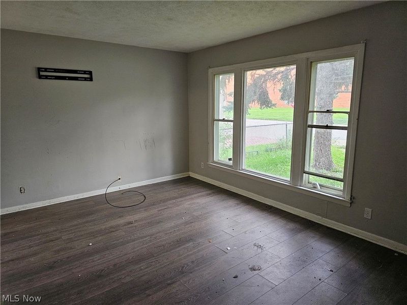 898 Wayside Road, Cleveland, OH 44110 Photo 11