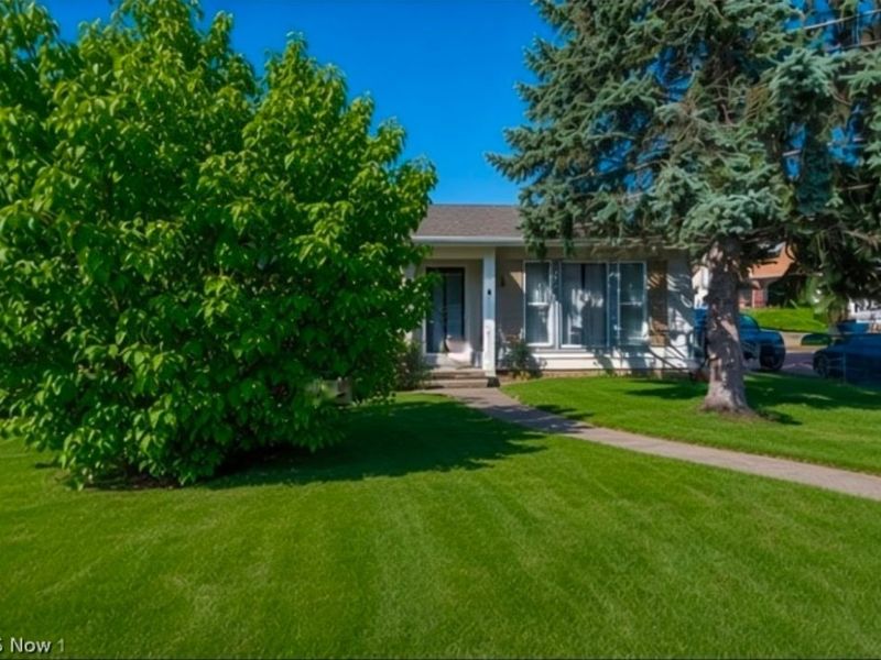898 Wayside Road, Cleveland, OH 44110 Photo 2