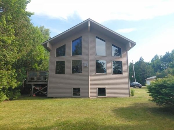 10904 W Lakeshore DR, Brimley/Bay Mills, MI 49715