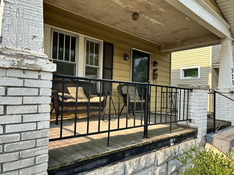 323 Sheldon Avenue, Columbus, OH 43207 Photo 4