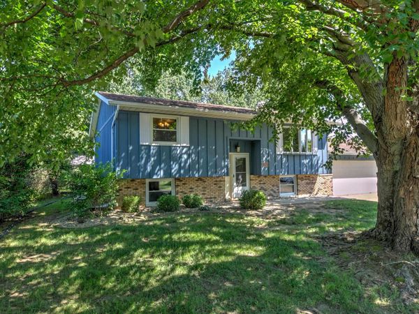 210 DUTCH Lane, Metamora, IL 61548
