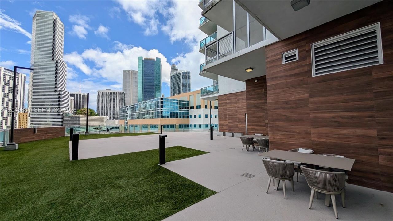 350 S Miami Ave , Unit 704, Miami, FL 33130 Photo