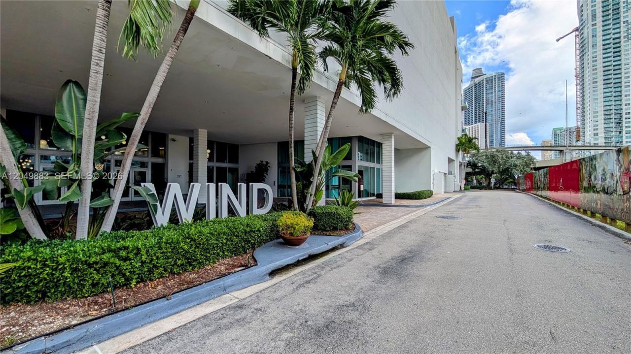 350 S Miami Ave , Unit 704, Miami, FL 33130 Photo