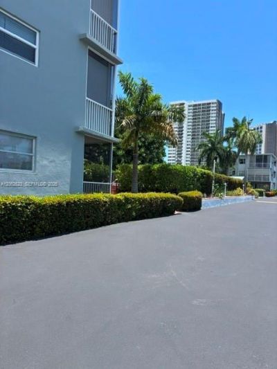 3177 S Ocean Dr, Unit 217, Hallandale Beach, FL 33009 Photo