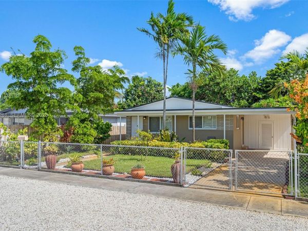 766 E 36th St, Hialeah, FL 33013