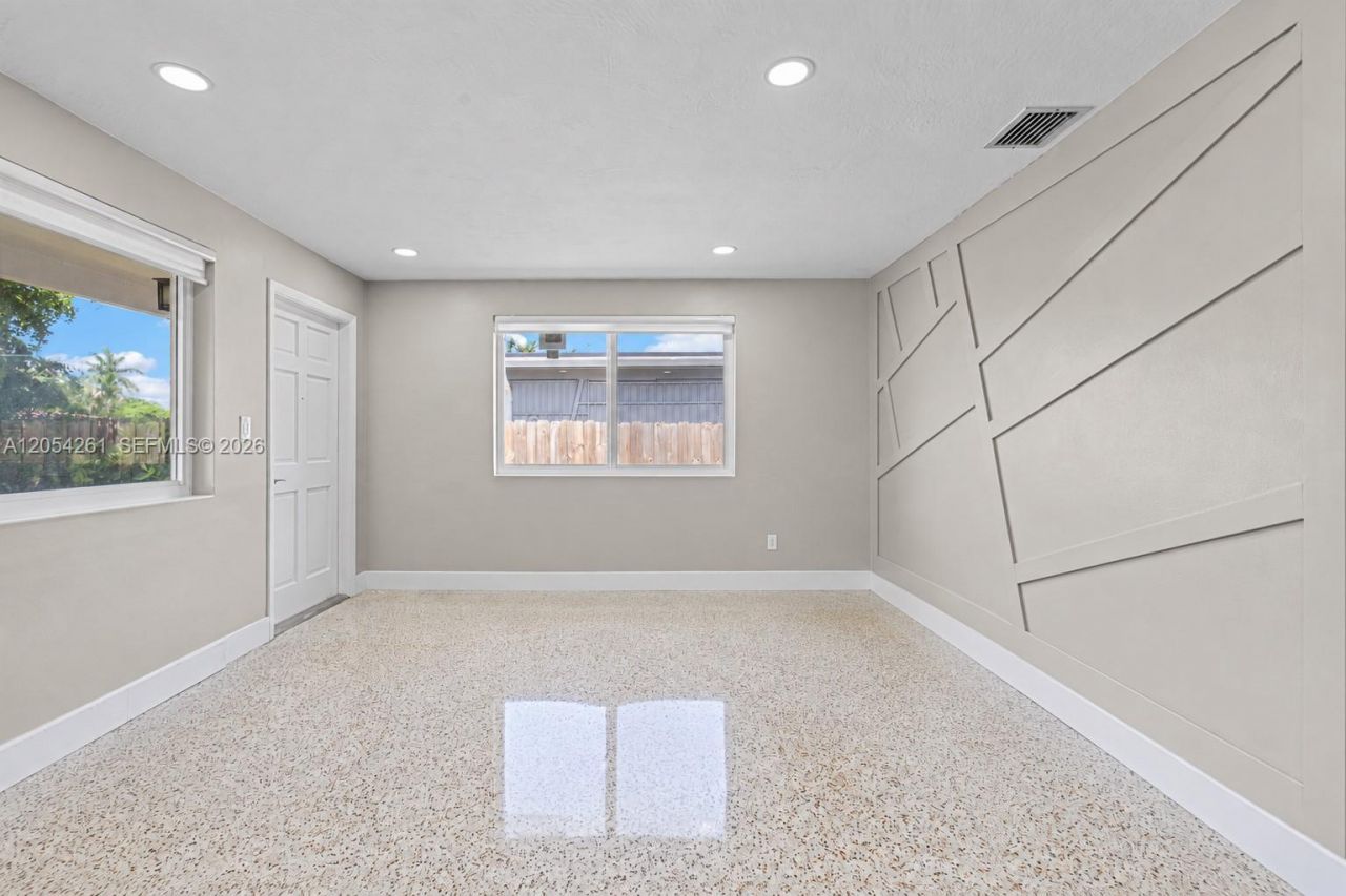 766 E 36th St, Hialeah, FL 33013 Photo