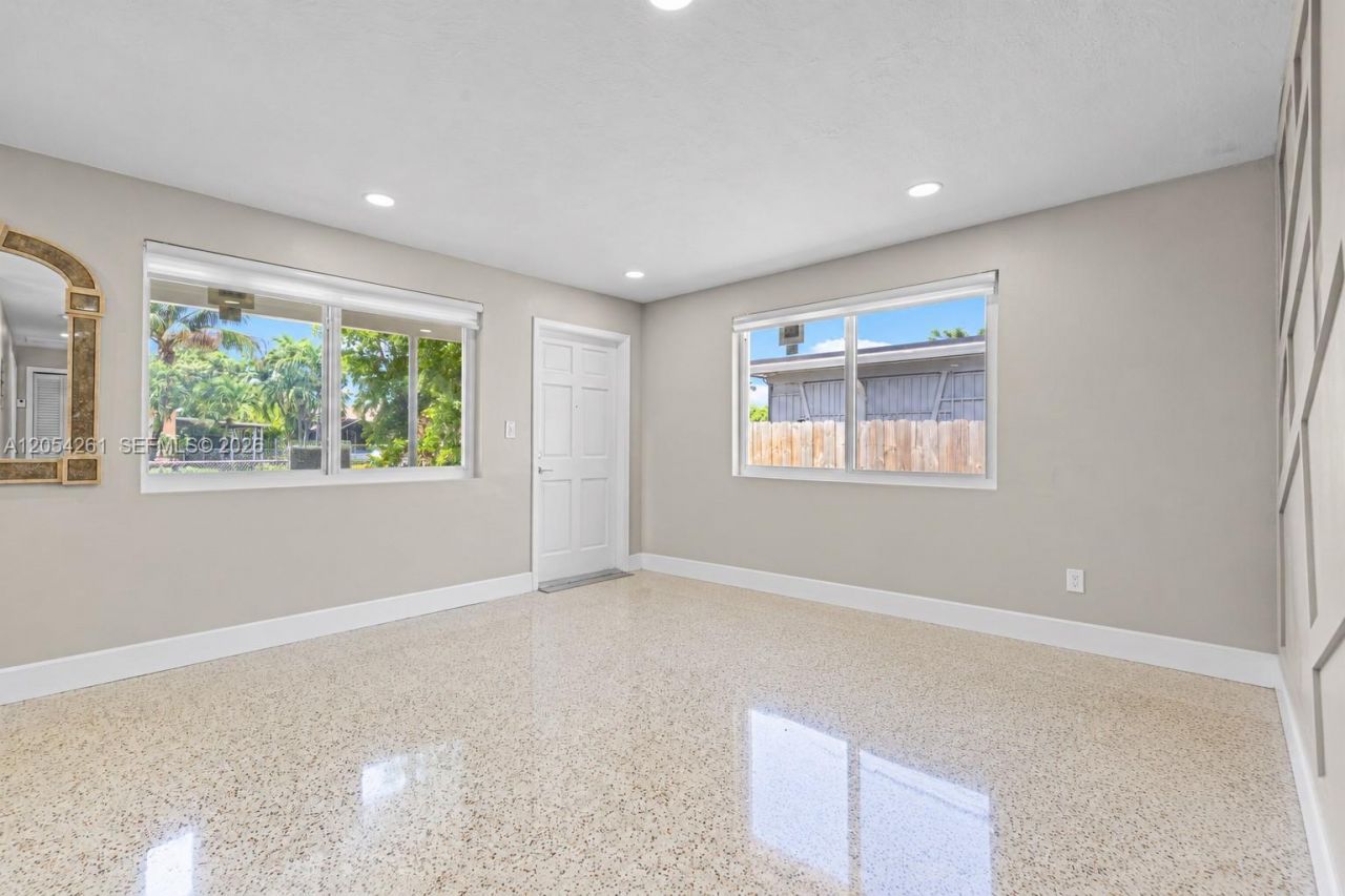 766 E 36th St, Hialeah, FL 33013 Photo