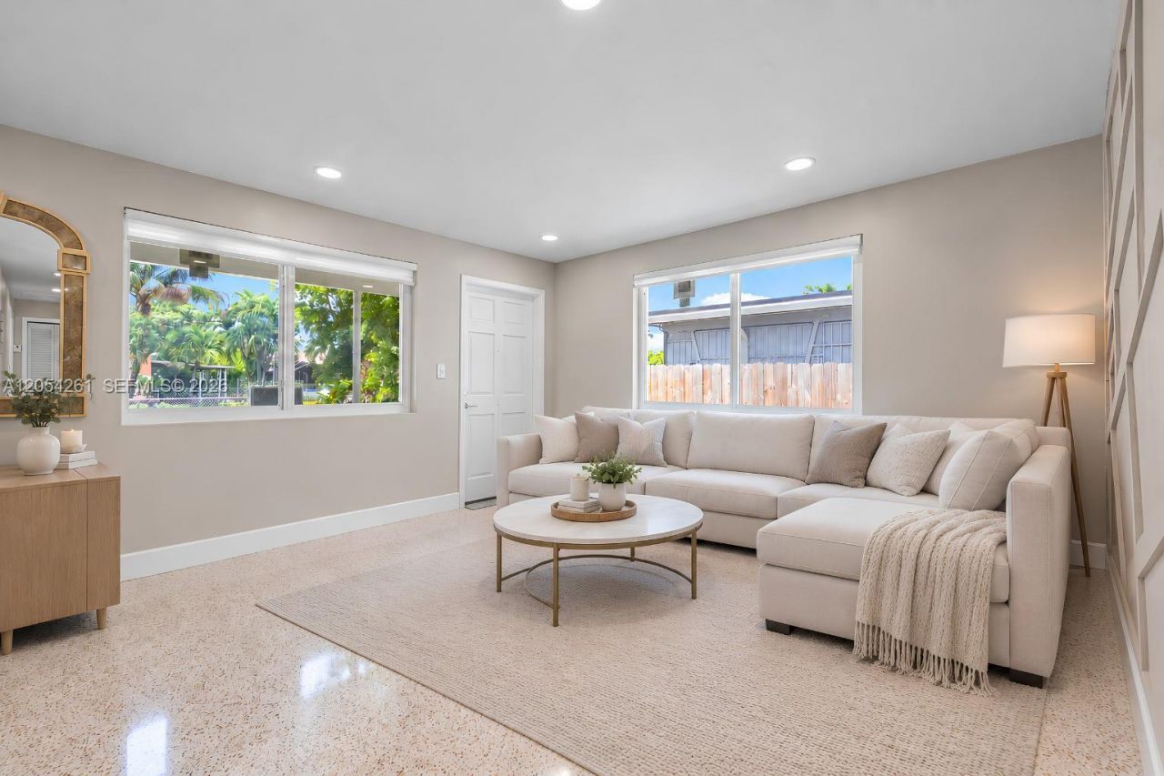 766 E 36th St, Hialeah, FL 33013 Photo