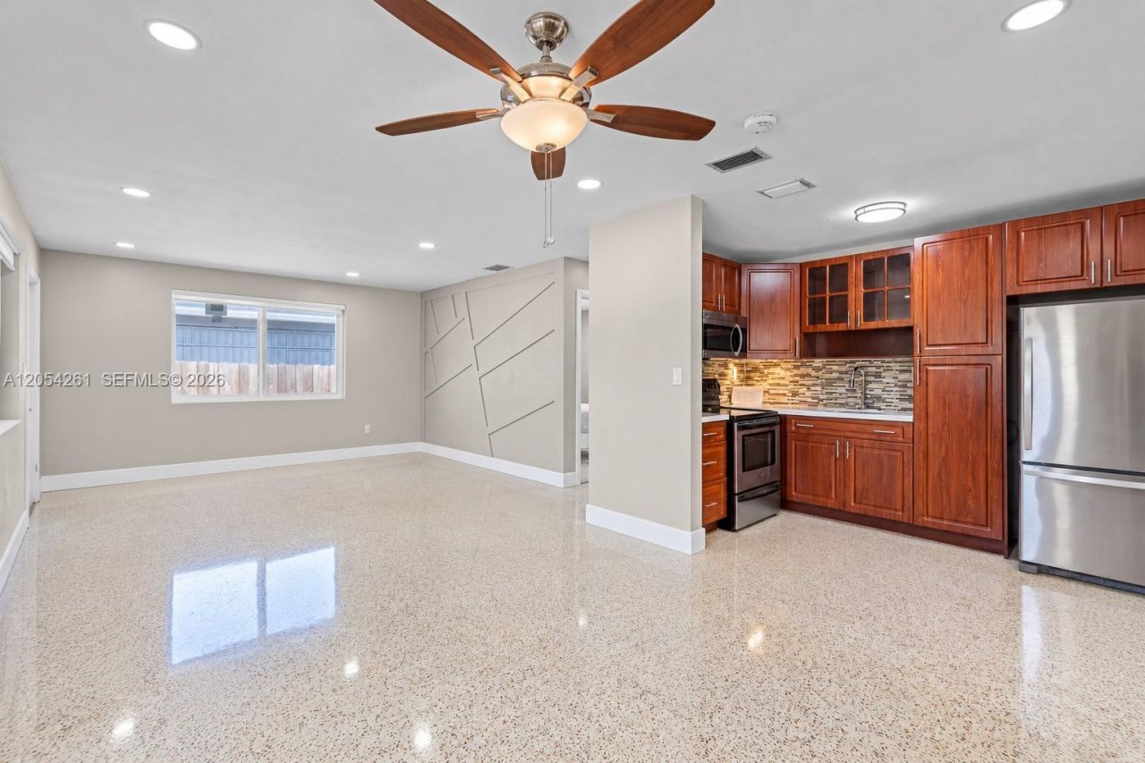 766 E 36th St, Hialeah, FL 33013 Photo