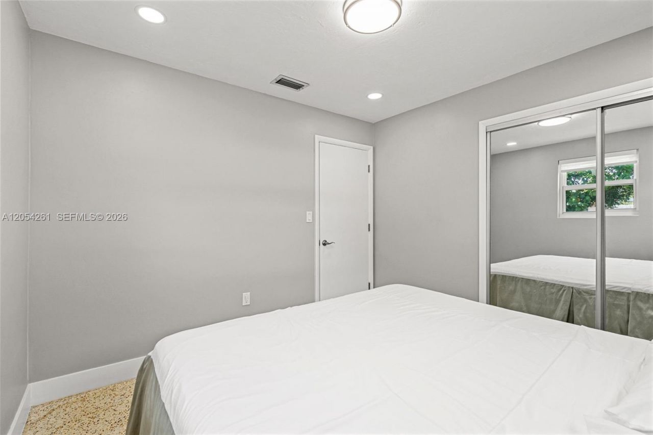 766 E 36th St, Hialeah, FL 33013 Photo