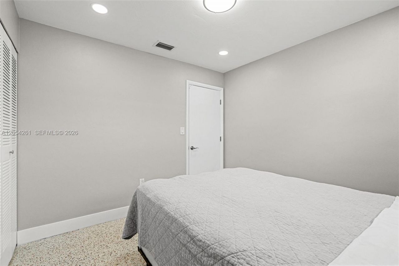 766 E 36th St, Hialeah, FL 33013 Photo