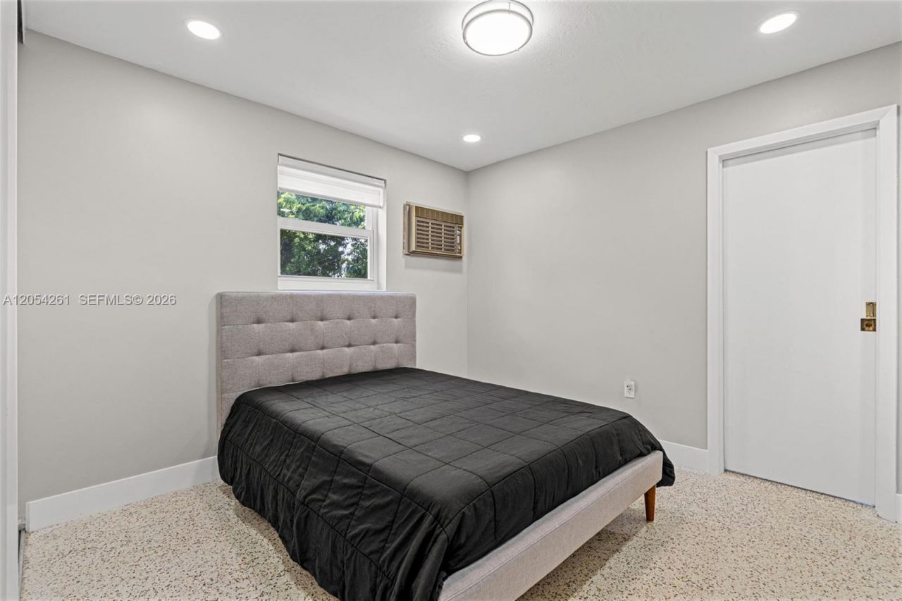 766 E 36th St, Hialeah, FL 33013 Photo