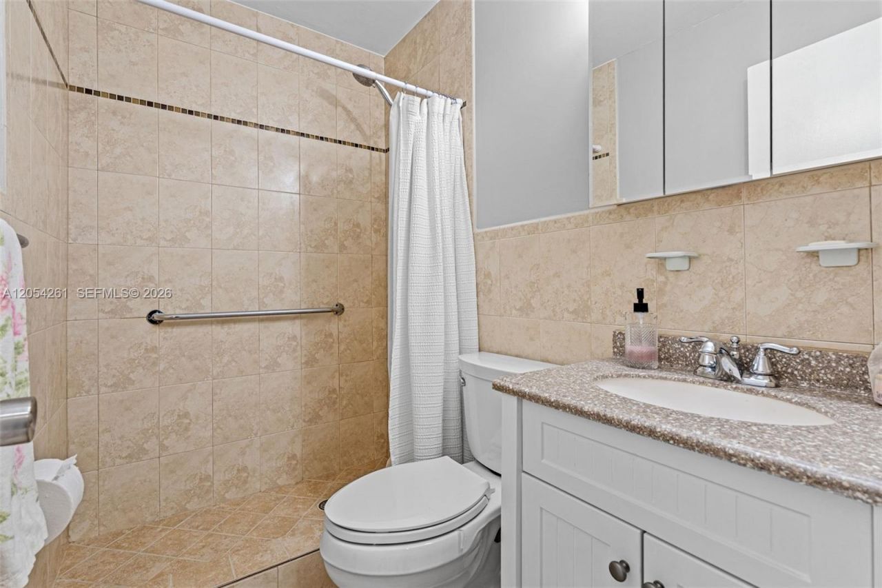 766 E 36th St, Hialeah, FL 33013 Photo