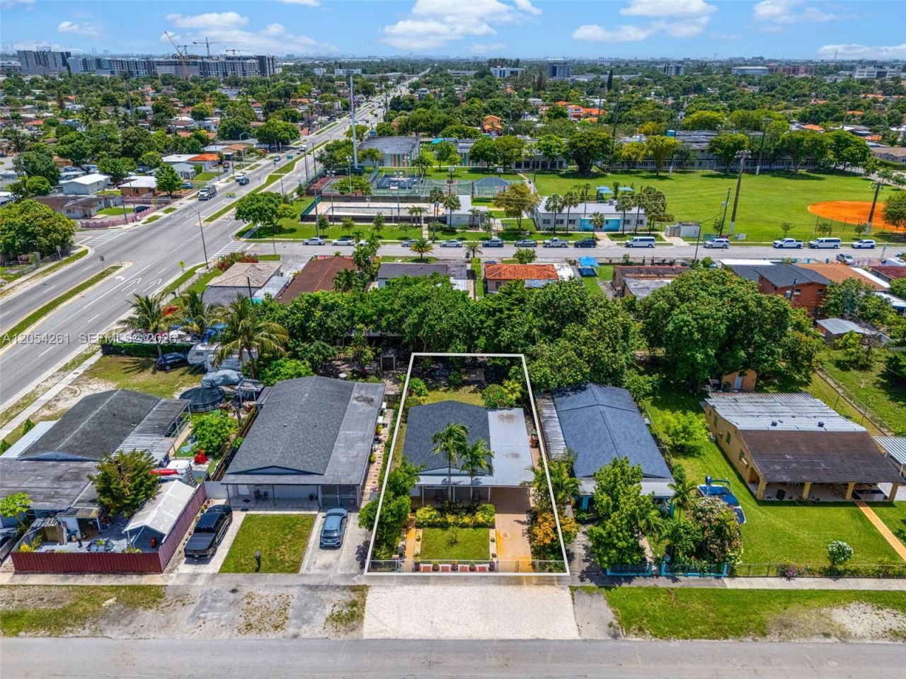 766 E 36th St, Hialeah, FL 33013 Photo