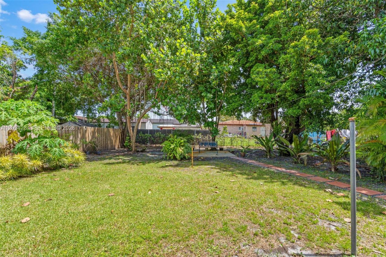 766 E 36th St, Hialeah, FL 33013 Photo