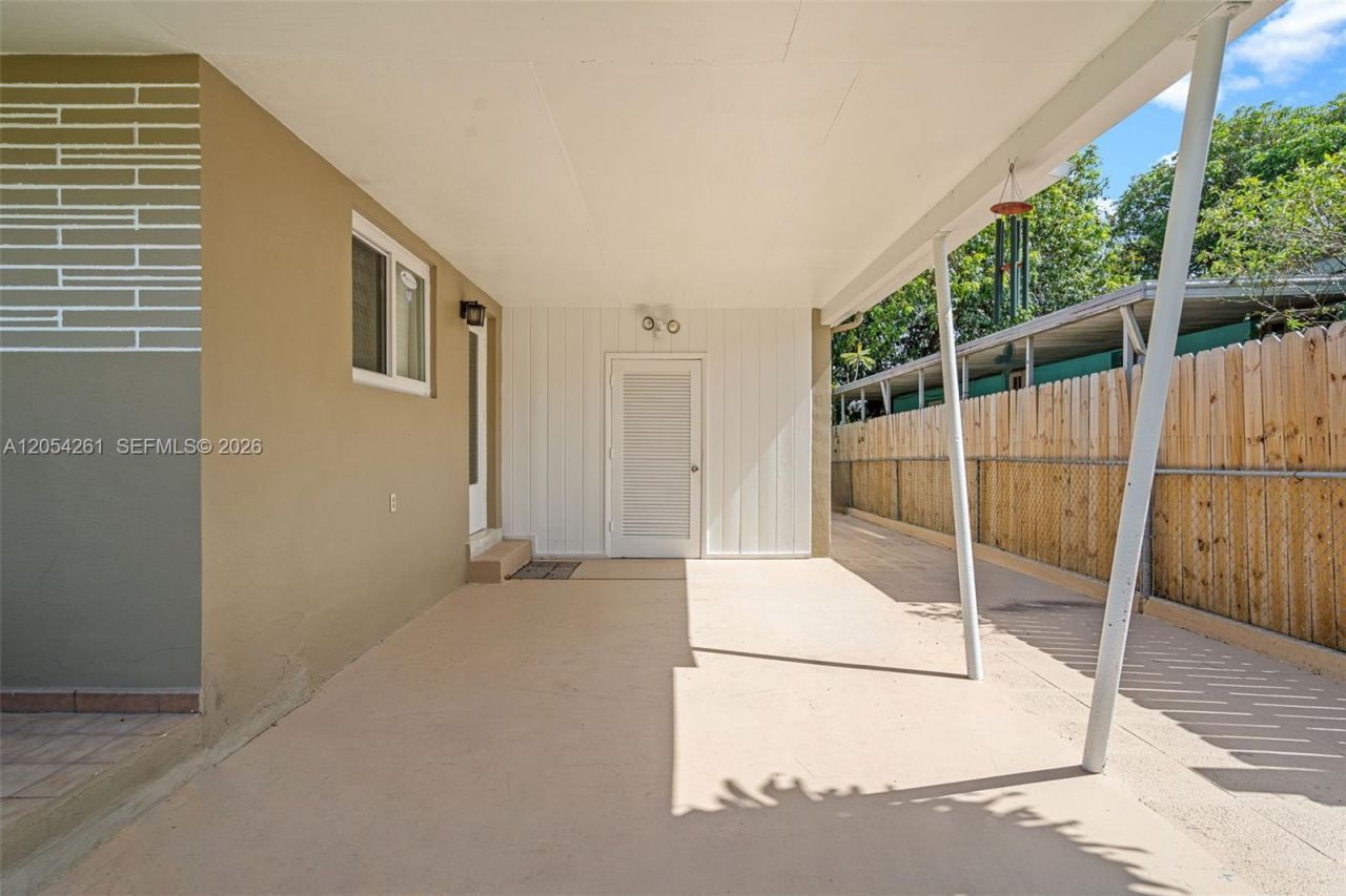 766 E 36th St, Hialeah, FL 33013 Photo