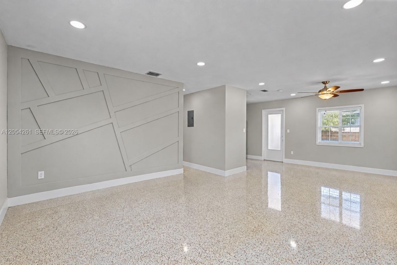 766 E 36th St, Hialeah, FL 33013 Photo