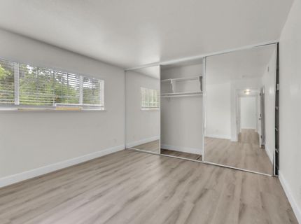 5890 Hollyhurst Way, Sacramento, CA 95823 Photo