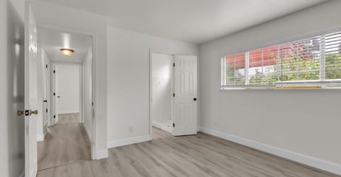 5890 Hollyhurst Way, Sacramento, CA 95823 Photo