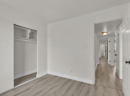 5890 Hollyhurst Way, Sacramento, CA 95823 Photo