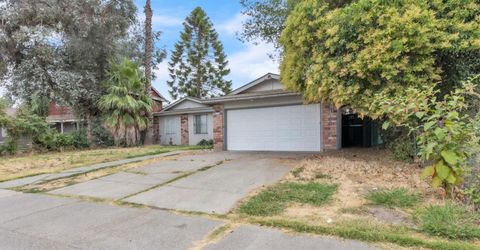 5890 Hollyhurst Way, Sacramento, CA 95823 Photo