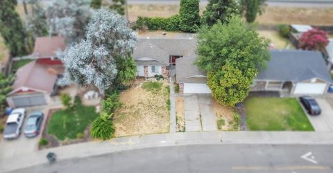 5890 Hollyhurst Way, Sacramento, CA 95823 Photo