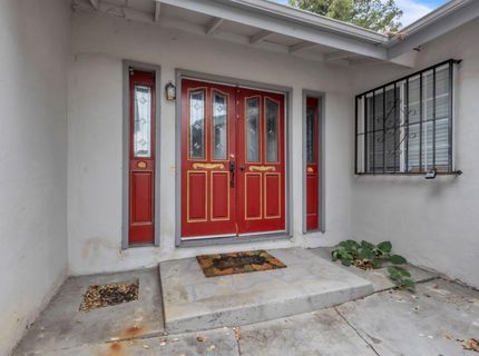 5890 Hollyhurst Way, Sacramento, CA 95823 Photo