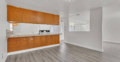 5890 Hollyhurst Way, Sacramento, CA 95823 Photo
