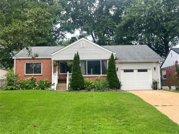 1107 Selma Avenue, Webster Groves, MO 63119