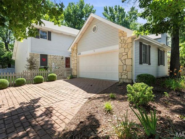 1594 Milbridge Drive , Chesterfield, MO 63017