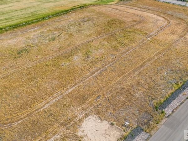 5581 Malheur River St, AMMON, ID 83406