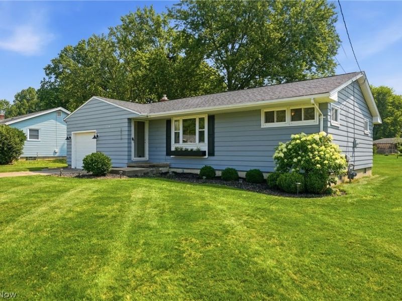 3417 Bentwillow Lane, Austintown, OH 44511 Photo 1