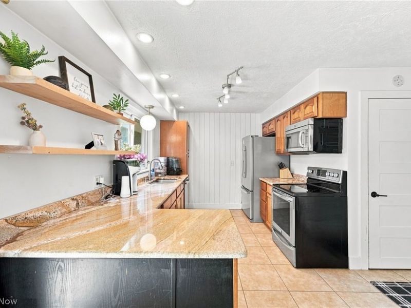 3417 Bentwillow Lane, Austintown, OH 44511 Photo 7