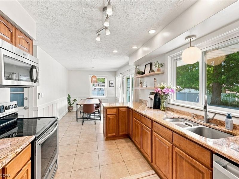 3417 Bentwillow Lane, Austintown, OH 44511 Photo 9