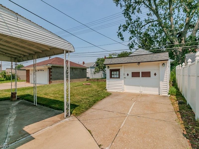 5814 Sunderland Drive, Parma, OH 44129 Photo 5