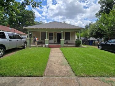 922 Hollywood Avenue, Dallas, TX 75208