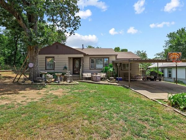 612 E Monterey Street , Denison, TX 75021