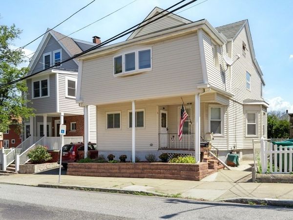 16 William St, Medford, MA 02155