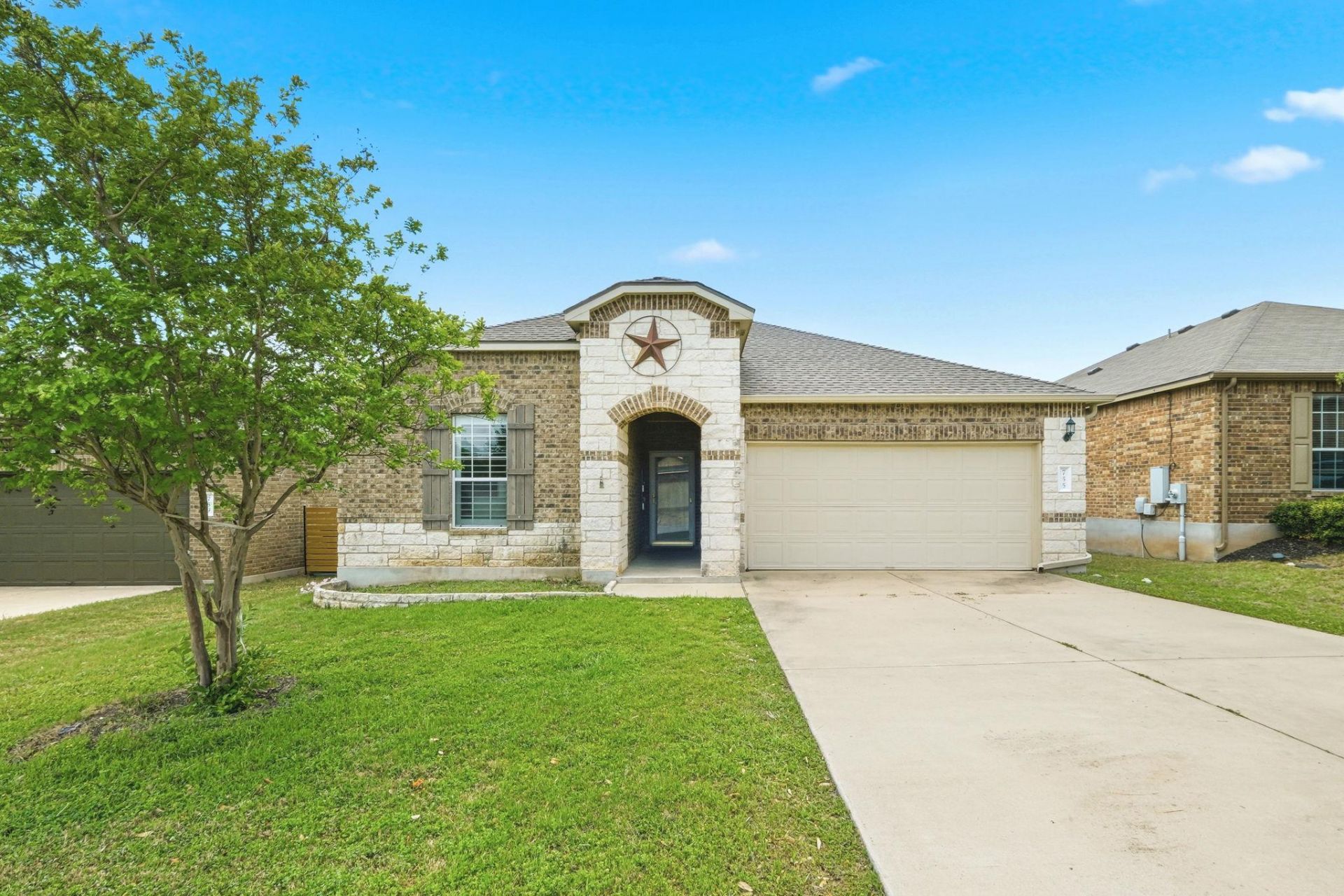 755 Hoot Owl Ln S, Leander, TX 78641 Main Photo