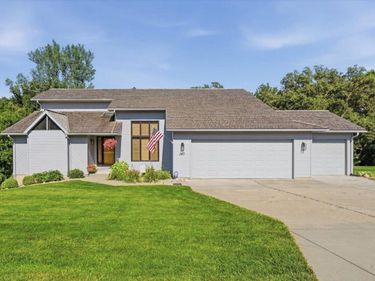 147 CHARLES PARK Drive, COUNCIL BLUFFS, IA 51503