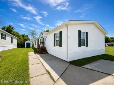 1201 Orchard Lane, Columbus Township, Mi 48063