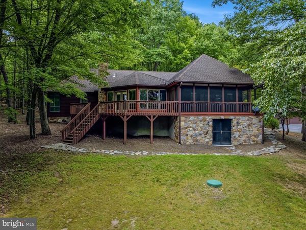 355 SANDSTONE LANE, BERKELEY SPRINGS, WV 25411