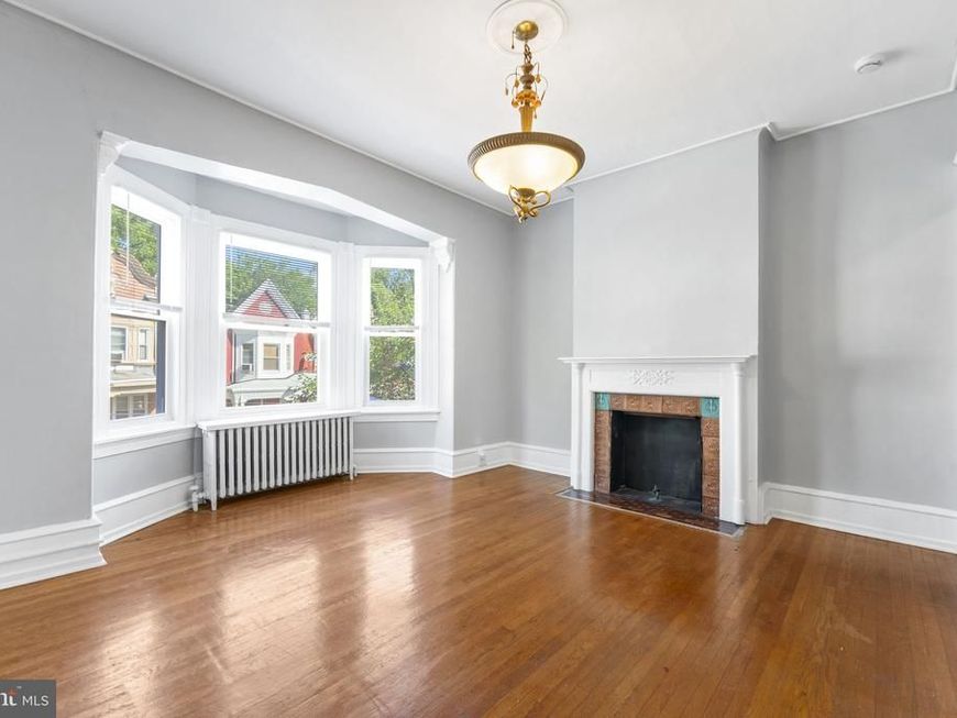 246 W Abbottsford Avenue, Philadelphia, PA 19144 Main Photo