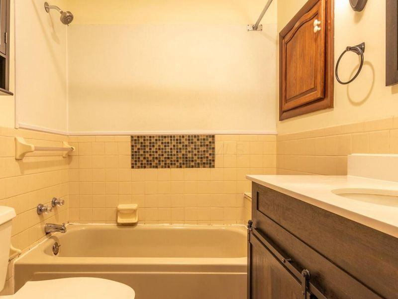 5781 Cincinnati Zanesville Road NE, Lancaster, OH 43130 Photo 28